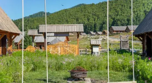 Hemu Shanyu Mountain Homestay, Rezerwuj Hotel Hom Xinjiang