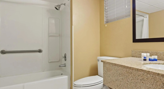 Номер Standard Best Western Fort Myers Waterfront
