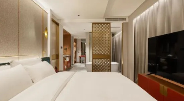 Люкс Business Chengdu YIHE ORIENTAL Hotel (Chengdu West Station Zhongba Subway Station)
