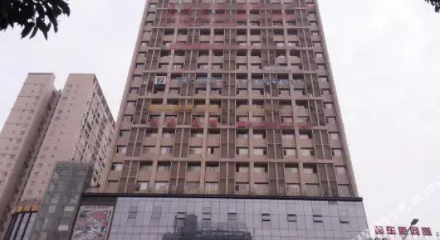 Yilong Hotel