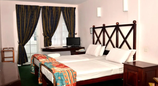 Hotel Sunhill, Забронировать Отель Нувара-Элия 