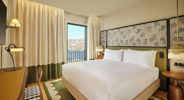 Номер Royal Origine Porto Gaia, a Tribute Portfolio Hotel