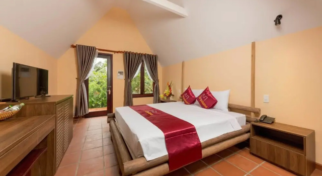 Бунгало La Paloma Resort