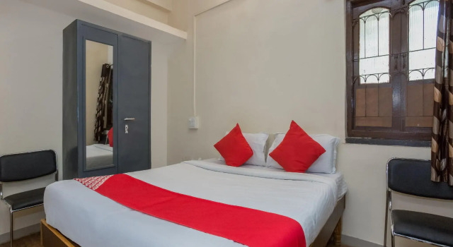 OYO 15847 Hotel Mathura Lodging