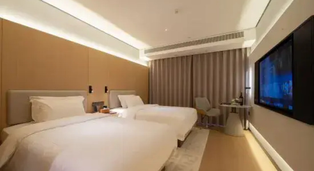 Baoyue Hotel Kunming, Rezerwuj Hotel Hotele w Kunming z parkingiem, Parking