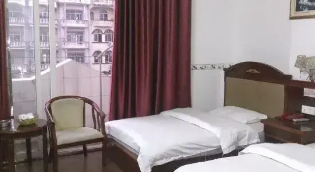 Dongxing Hongda Hotel, Rezerwuj Hotel Dongxing Guangxi