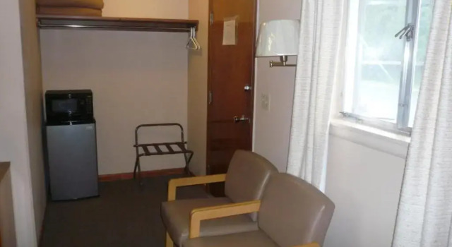 Номер Standard The Village Motel