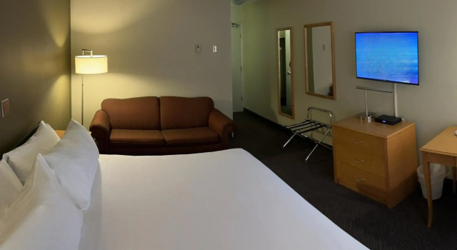 Heritage Inn Hotel & Convention Centre - Cranbrook, Book Hotel Cranbrook Kimberley Alpine