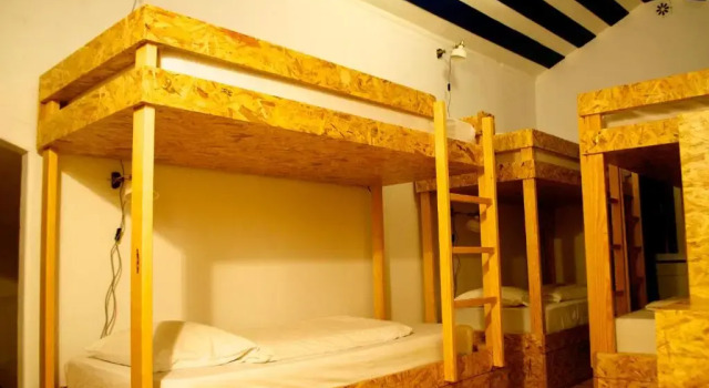 Кровать в общем номере (женский номер) Goodnight Hostel