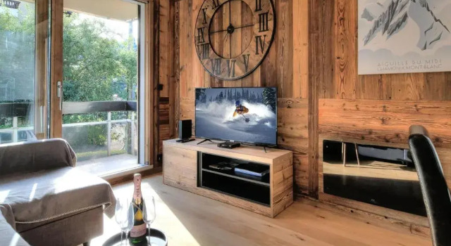 Appartement familial au pied de la télécabine 4*, Забронировать Апартаменты/квартира Отели Сен-Жерве-Ле-Бэн с парковкой, рядом с Гондольный подъемник Сен-Жерве-Бетте, Парковка