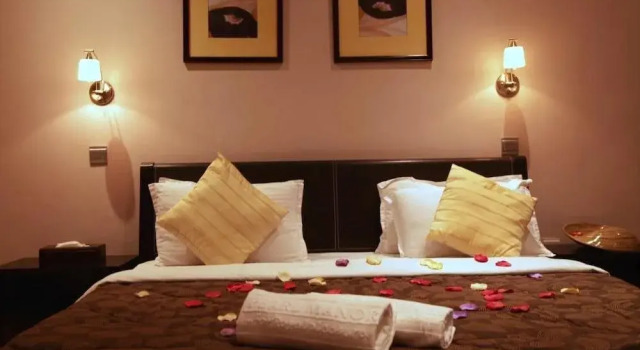 Pearl Manor Luxury Suites
