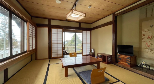 Yadoya Shiroganeya, Book Guesthouse Nakano Tokyo