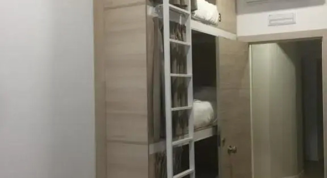 Кровать в общем номере (мужской номер) Casa Vargas by CityGuest