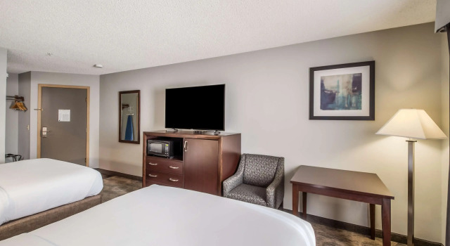 Четырёхместный номер Standard Red Lion Inn & Suites Sequim at Olympic National Park