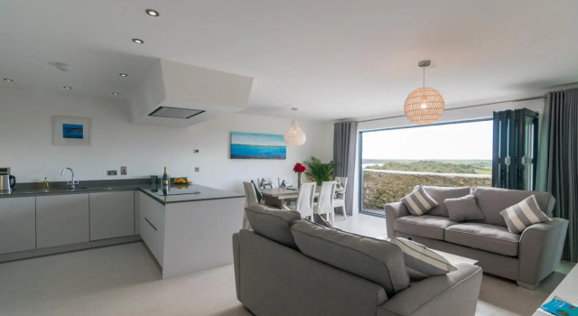 Apartment 3 Waterstone House - Sea Front Apartment Hot Tub, Забронировать Апартаменты/квартира Отели Тенби с парковкой, рядом с Castle Hill, Парковка