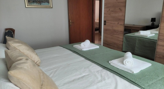 Kuća za odmor Boris, Rezerwuj Hotel Hotele w Split-Dalmatia County z parkingiem, Parking