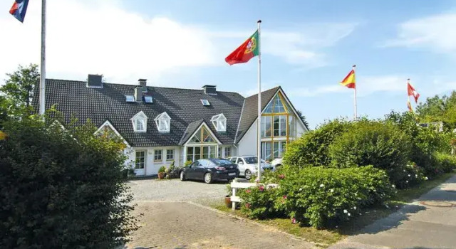 Apartment in St. Peter-Ording in a natural environment.