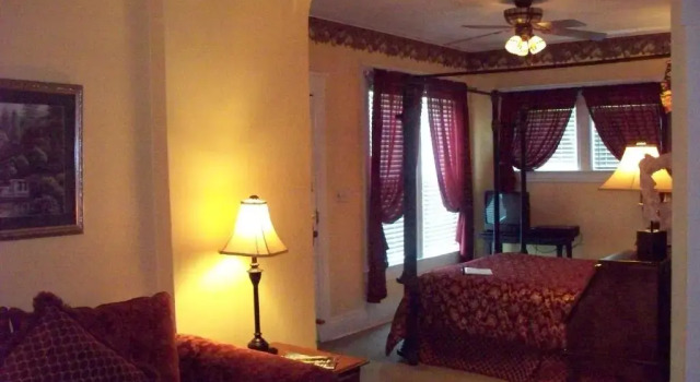 Двухместный номер Standard с видом на сад Inn at 835 Boutique Hotel