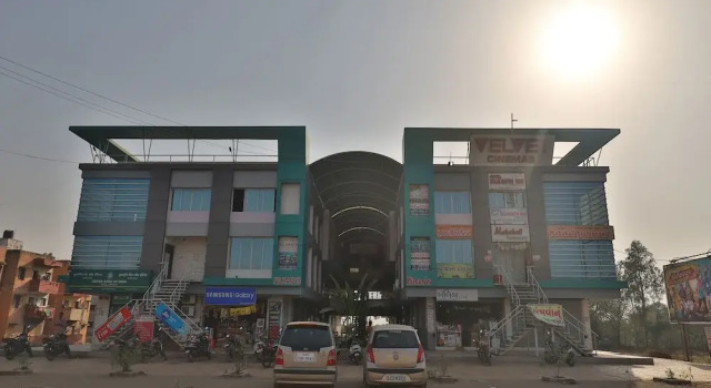 OYO 11867 Hotel Nilkanth Inn, Rezervovat Hotel Hotely v Gujarat s parkováním, Parkování