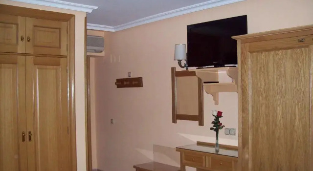 Четырёхместный номер Standard Gavilanes 2 TOLEDO