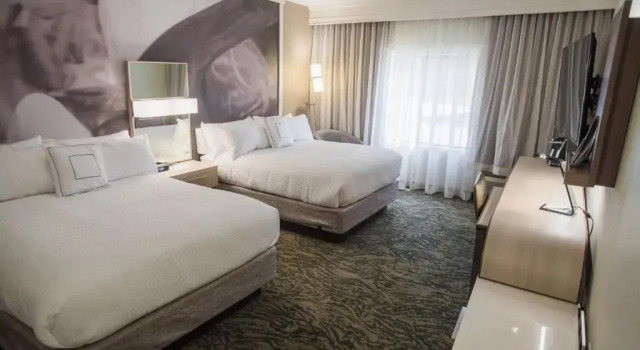 Четырёхместный номер Standard Courtyard by Marriott Hickory