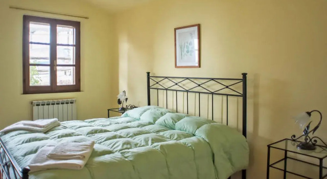 Paradiso Selvaggio 19282, Book Hotel Hoteller i Paciano med parkering, Parkering