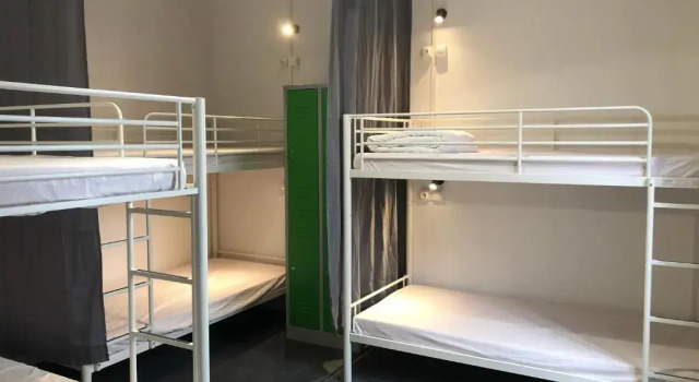 Кровать в общем номере Le Coffice Auberge de Jeunesse