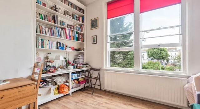 2 Bedroom Apartment in Kensington