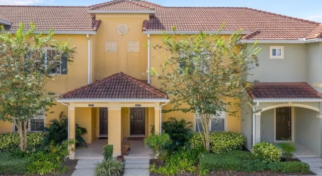 4BR Townhome Paradise Palms by SHV-8978, Buchen Sie Ferienhaus Hotels in Four Corners mit Pool, Schwimmbad
