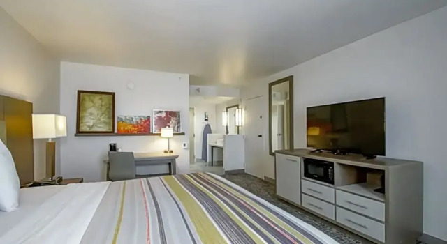 Номер Standard Country Inn & Suites by Radisson, New Orleans I-10 East, LA