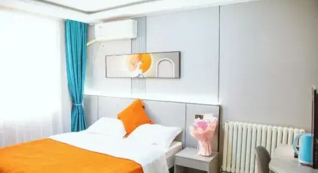 Двухместный номер Standard Qintian Business Hotel