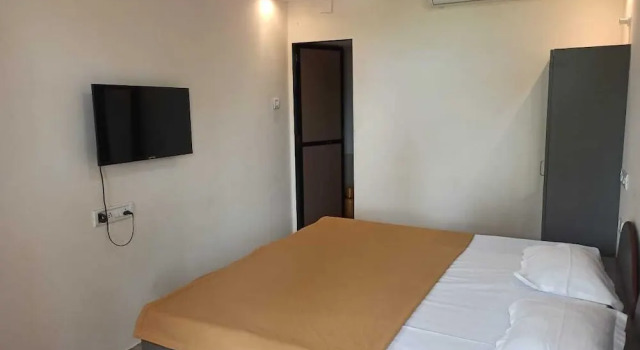Anandvan, Prenota Hotel Kihim Maharashtra