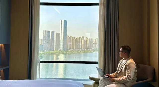 Люкс с 3 комнатами с видом на озеро The Meixi Lake, Changsha Marriott Executive Apartments