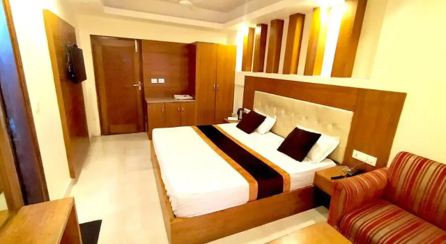 Hotel Samrat - On Mall Road, Rezervovat Hotel Mussoorie Uttarakhand