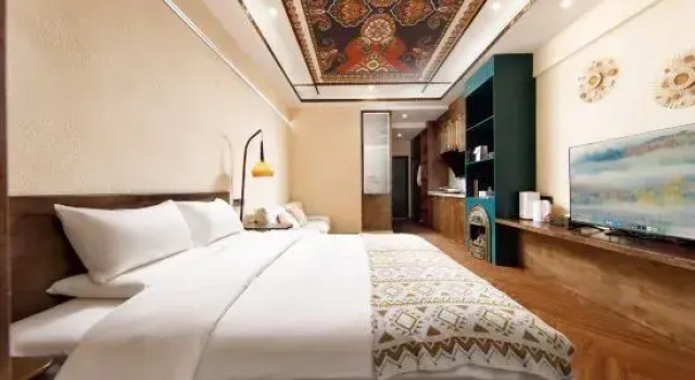 Shangri-La Ruila Homestay