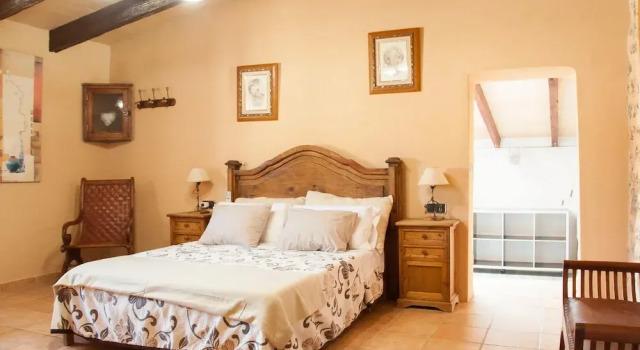 House With 4 Bedrooms in Sencelles, With Wonderful Mountain View, Private Pool, Enclosed Garden - 30 km From the Beach, Book Hotel Sencelles Mallorca