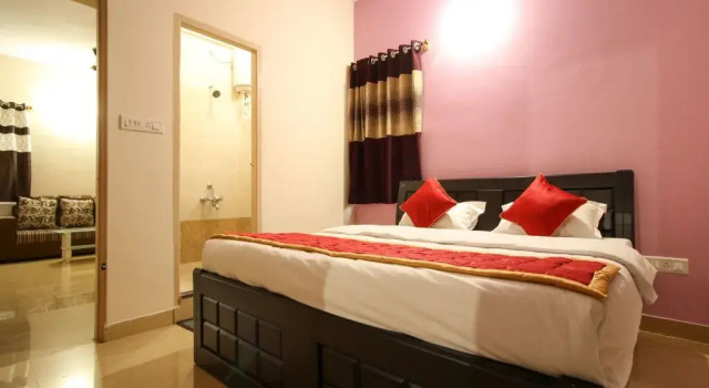 UY Palace By OYO Rooms, Забронировать Отель Бангалор штат Карнатака, рядом с Храм Харе Кришна ISKCON
