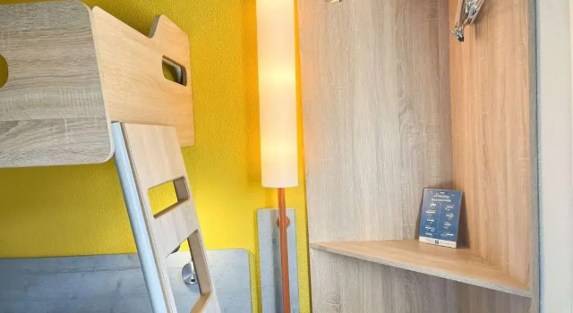 Трёхместный номер Standard ibis budget Carcassonne La Cité