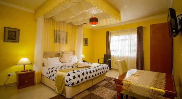 Номер Deluxe Hotel Nyakoe Kisii