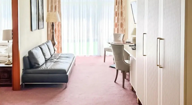 Amazing Apartment in Ustron With Indoor Swimming Pool and 1 Bedrooms, Book Lejlighed Hoteller i Ustroń med pool, Swimmingpool