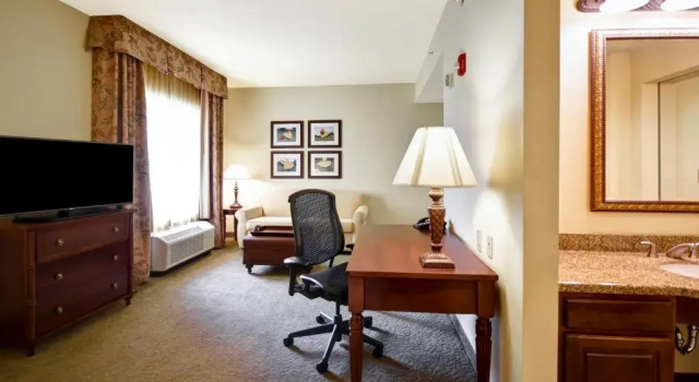 Трёхместный люкс Homewood Suites by Hilton Charleston Airport/Convention Center