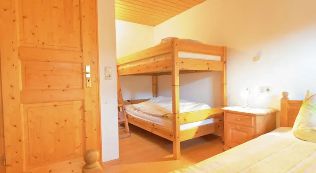 Nice Apartment in Ruhpolding with Terrace, Varaa Huoneisto Hotellit Baijeri pysäköinnillä, Pysäköinti