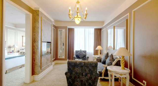 Четырёхместный люкс с 2 комнатами с видом на озеро Goethe Hotel Hangzhou