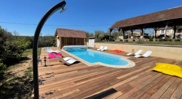 Le Clos Des Buis Charming Gîte AZUL, Book Hotel 4-stjernede hoteller i Lot, 4*