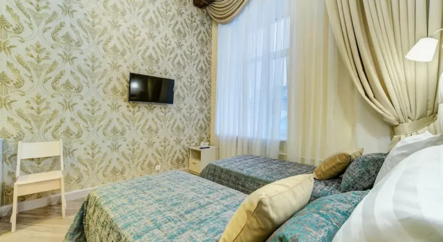 Na Chaykovskogo, 22 Living Quarters