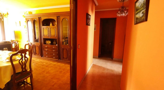 Piso amplio y luminoso, La Pomar, Rezerwuj Hotel Langreo Asturia