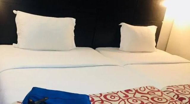 Da Tente Ha Tel, Boek Hotel Yopougon 