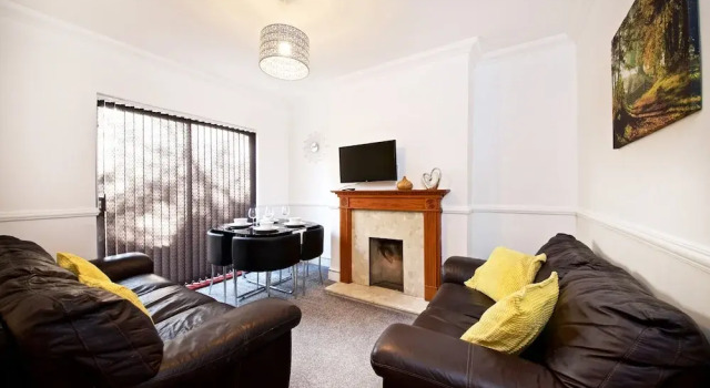 Liverpool City Stays - Lawrence Road CC1, Book Hotel Liverpool Merseyside