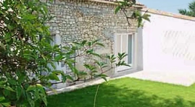 HomeRez - Country House rue de la Gorce, Rezervasyon Daire Saint-Fort-sur-Gironde 