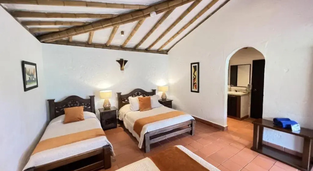 Четырёхместный номер Standard Hotel Campestre Montecarlo